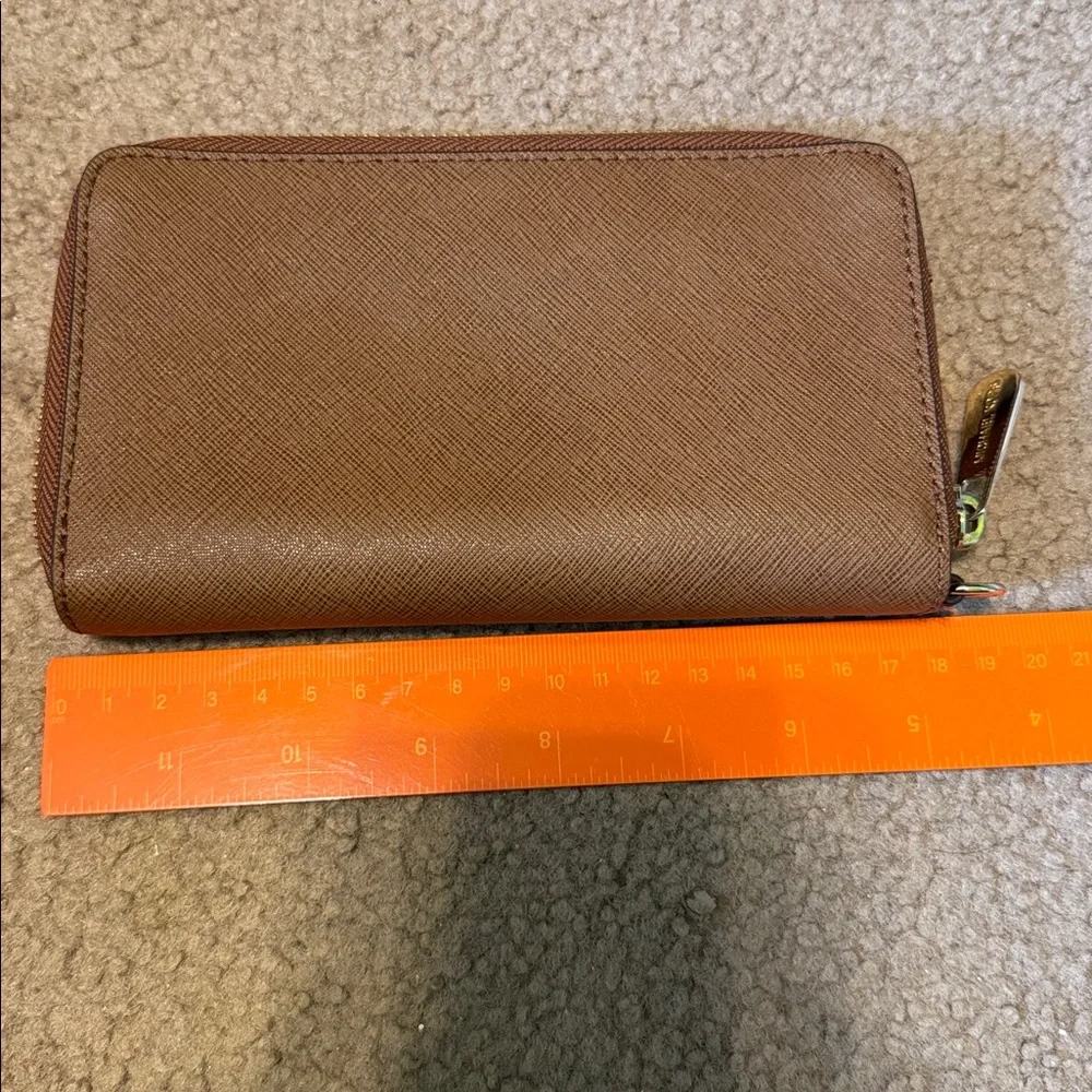 Michael Kors Tan Zip Wallet - Picture 2 of 4